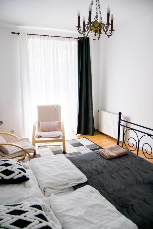 Color 24 Apartament V Apartment Сталова Вола Екстериор снимка