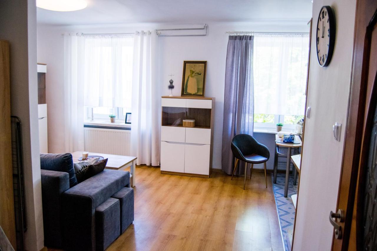 Color 24 Apartament V Apartment Сталова Вола Екстериор снимка