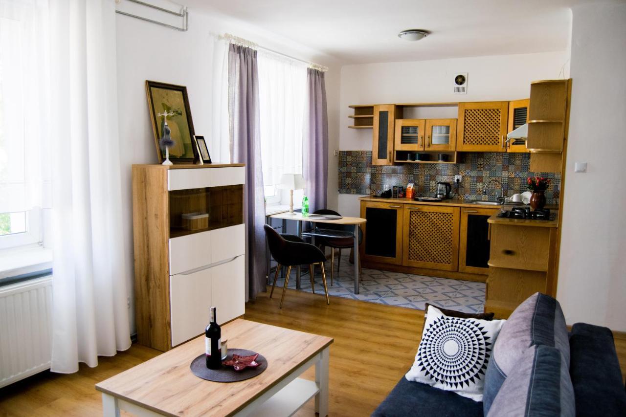 Color 24 Apartament V Apartment Сталова Вола Екстериор снимка