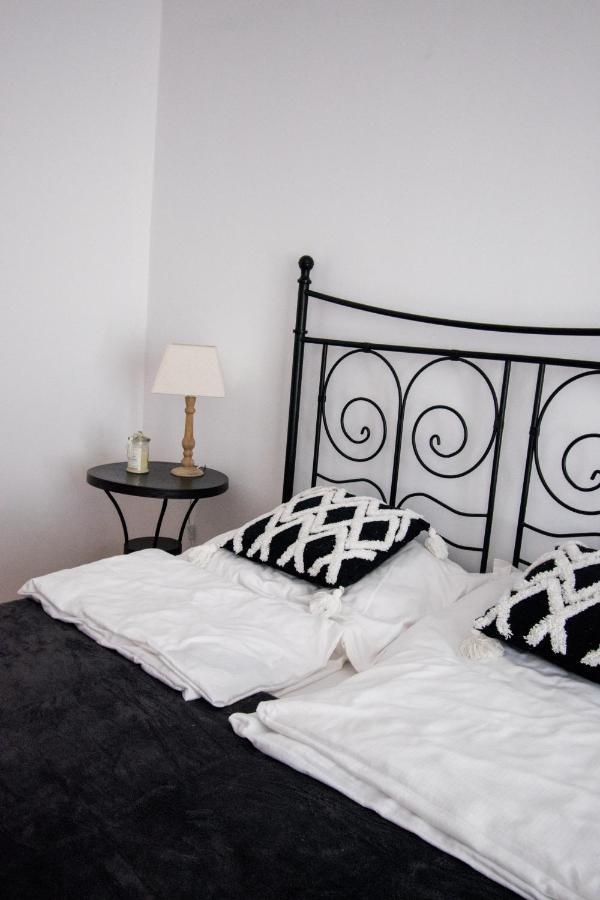 Color 24 Apartament V Apartment Сталова Вола Екстериор снимка