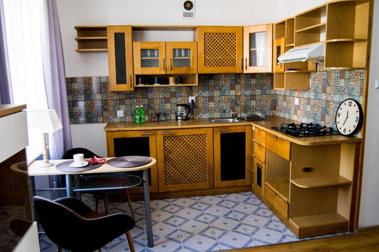 Color 24 Apartament V Apartment Сталова Вола Екстериор снимка